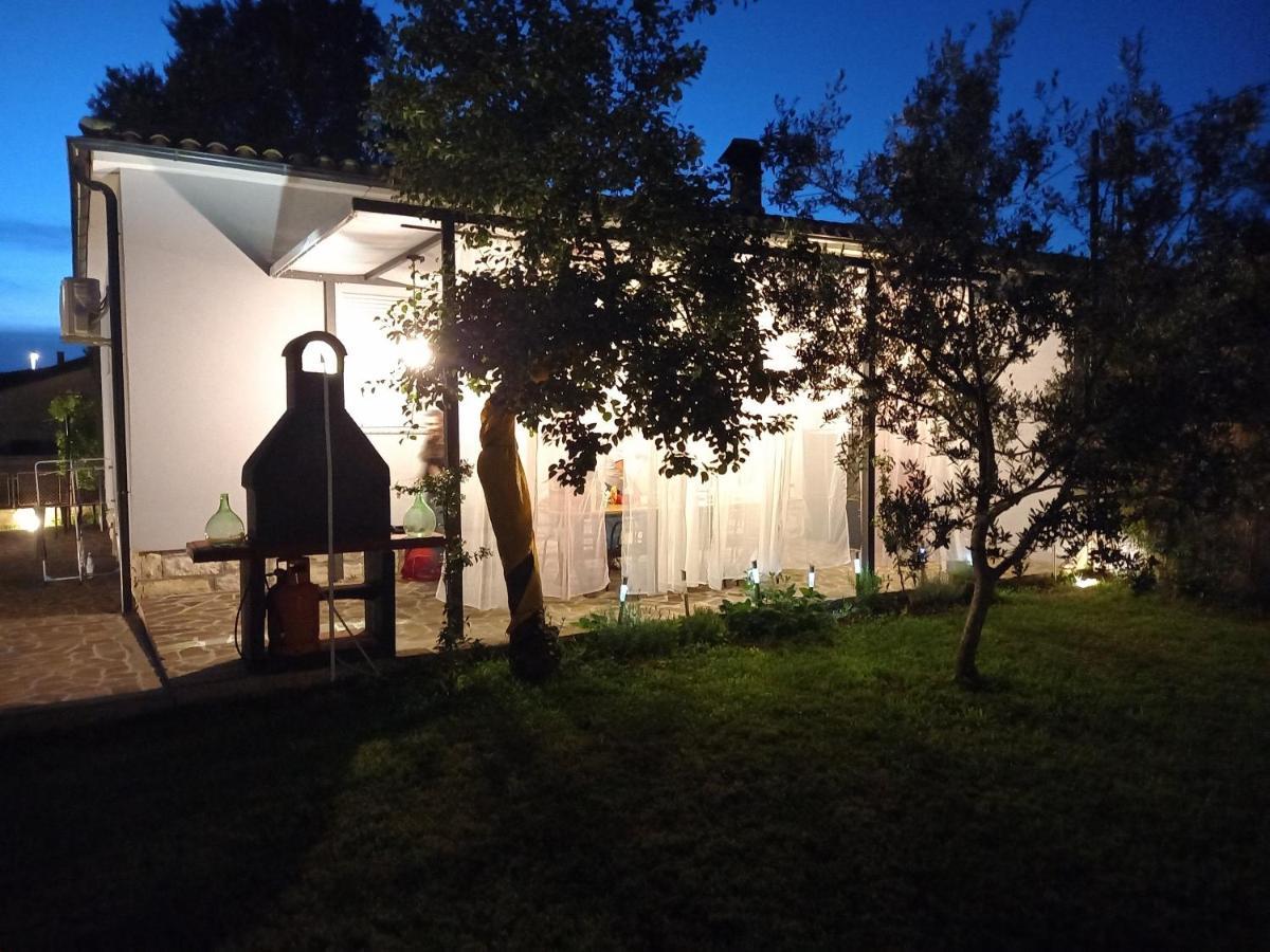 Marčana Holiday House Chill Out Loborika מראה חיצוני תמונה