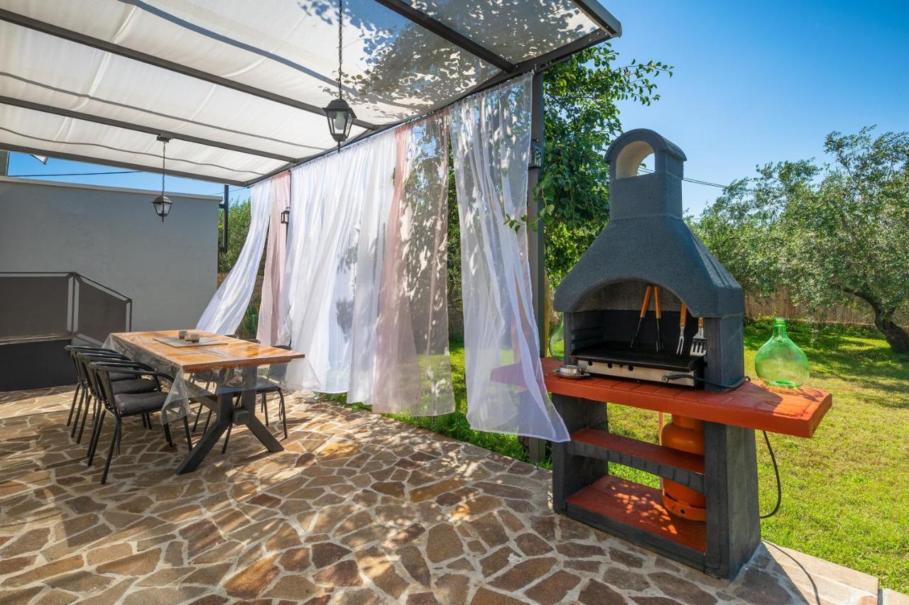 Marčana Holiday House Chill Out Loborika מראה חיצוני תמונה