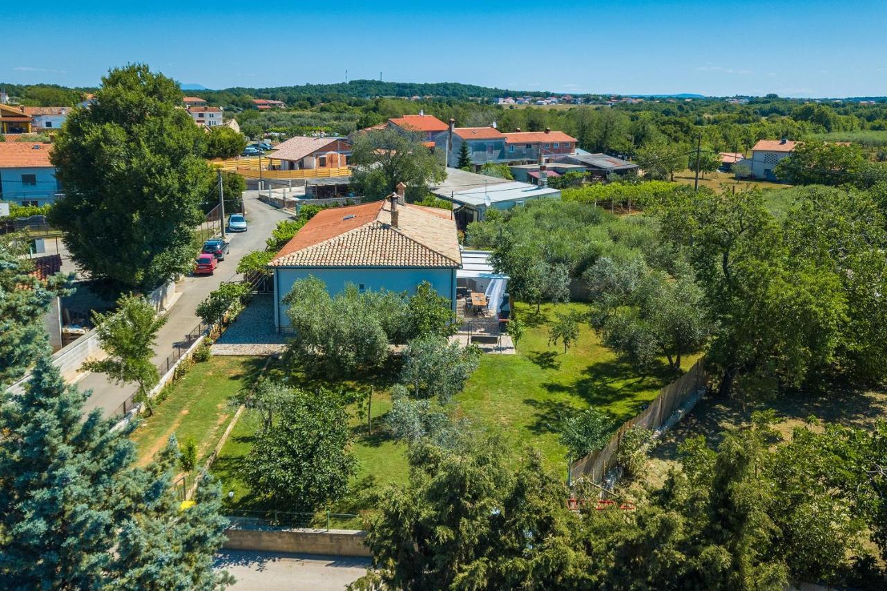 Marčana Holiday House Chill Out Loborika מראה חיצוני תמונה
